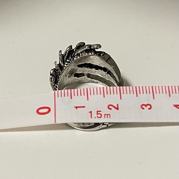 Brand New Unisex Size 2 Dragon’s Claw Ring Stainless Steel Adjustable Size - Picture 6 of 7